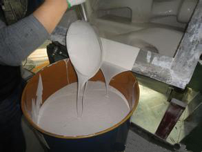 耐低溫模具硅膠能耐低溫多少度？